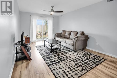 102 - 189 Dorchester Boulevard, St. Catharines (444 - Carlton/Bunting), ON - Indoor Photo Showing Living Room