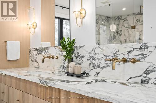 166 Mill Street, Halton Hills, ON - Indoor Photo Showing Bathroom