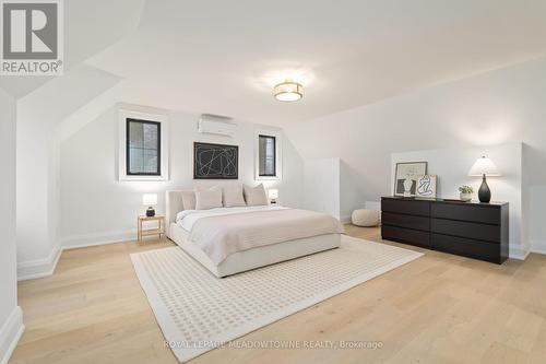 166 Mill Street, Halton Hills, ON - Indoor Photo Showing Bedroom