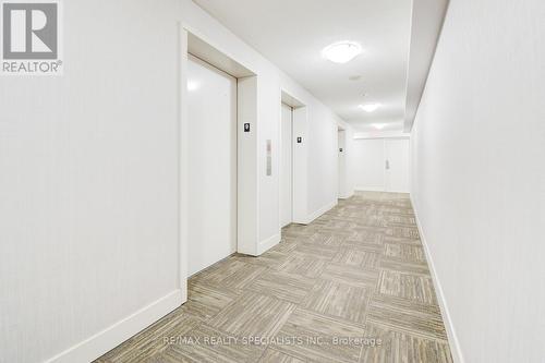 908 - 1410 Dupont Street, Toronto, ON - Indoor Photo Showing Other Room