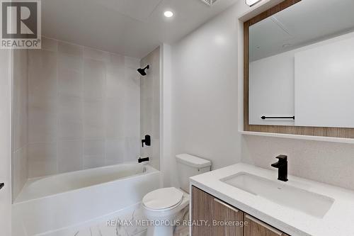 521 - 36 Zorra Street, Toronto, ON - Indoor Photo Showing Bathroom