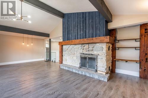 16738 Caledon King Town Line N, Caledon, ON - Indoor Photo Showing Living Room With Fireplace