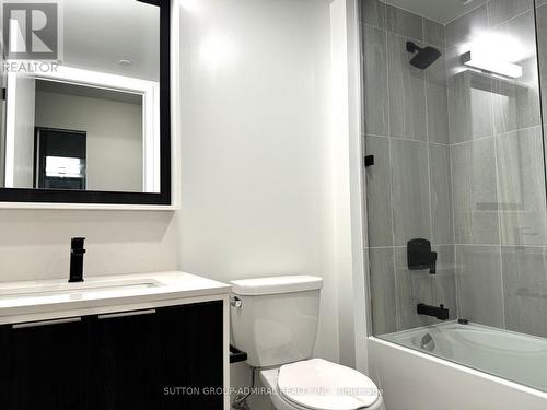 419 - 36 Zorra Street N, Toronto, ON - Indoor Photo Showing Bathroom