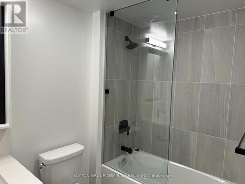 419 - 36 Zorra Street N, Toronto, ON - Indoor Photo Showing Bathroom