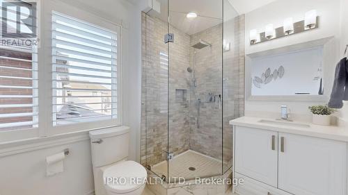 6017 Osprey Boulevard, Mississauga, ON - Indoor Photo Showing Bathroom