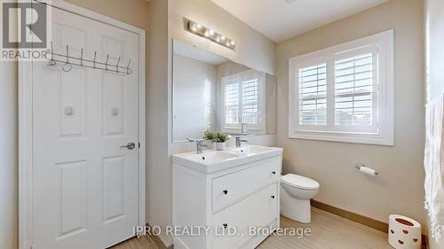 6017 Osprey Boulevard, Mississauga, ON - Indoor Photo Showing Bathroom