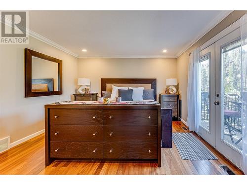 9291 Chinook Road, Vernon, BC - Indoor Photo Showing Bedroom