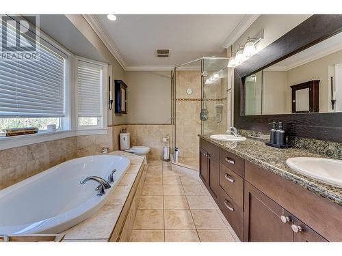 9291 Chinook Road, Vernon, BC - Indoor Photo Showing Bathroom