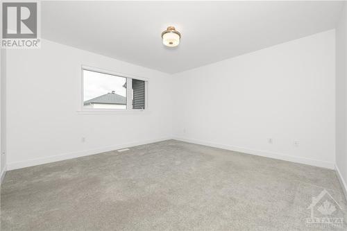 2329 Goldhawk Drive, Ottawa, ON - Indoor Photo Showing Other Room