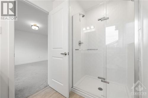 2329 Goldhawk Drive, Ottawa, ON - Indoor Photo Showing Bathroom