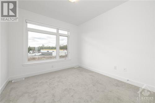 2329 Goldhawk Drive, Ottawa, ON - Indoor Photo Showing Other Room