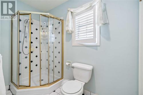 5700 Blackwell Sideroad Unit# 261, Sarnia, ON - Indoor Photo Showing Bathroom