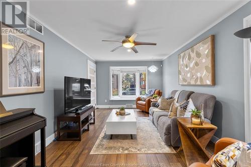 284 St. Andrews, Lakeshore, ON - Indoor Photo Showing Living Room With Fireplace