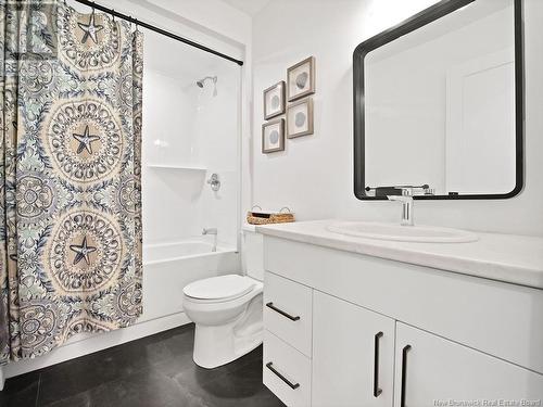 40 Amity Street, Moncton, NB - Indoor Photo Showing Bathroom