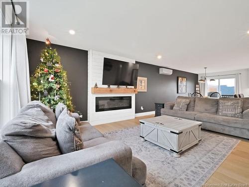 40 Amity Street, Moncton, NB - Indoor Photo Showing Living Room With Fireplace