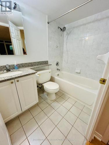 505 - 5500 Yonge Street, Toronto, ON - Indoor Photo Showing Bathroom