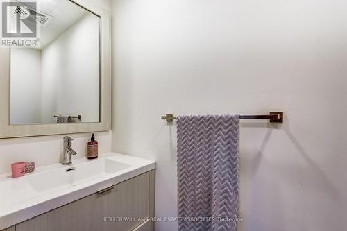 708 - 38 Cameron Street, Toronto, ON - Indoor Photo Showing Bathroom