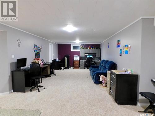 103 1St Street, Limerick, SK - Indoor