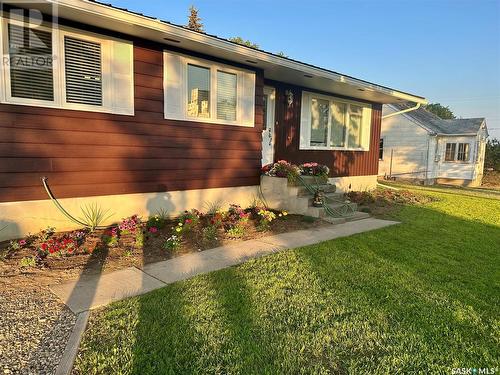 103 1St Street, Limerick, SK - Outdoor