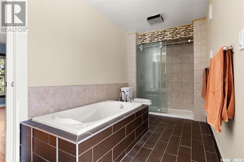 2807 Assiniboine Avenue, Regina, SK - Indoor Photo Showing Bathroom