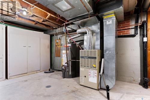 2807 Assiniboine Avenue, Regina, SK - Indoor Photo Showing Basement