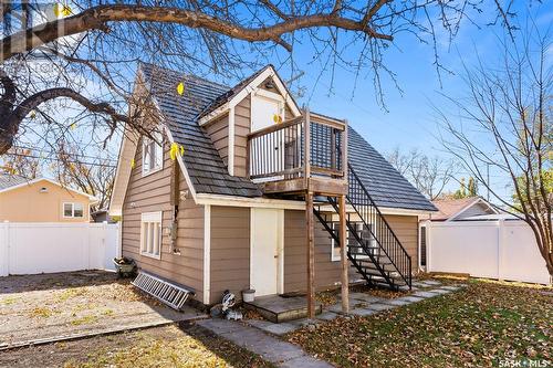 2807 Assiniboine Avenue, Regina, SK - Outdoor