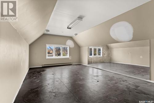 2807 Assiniboine Avenue, Regina, SK - Indoor Photo Showing Other Room