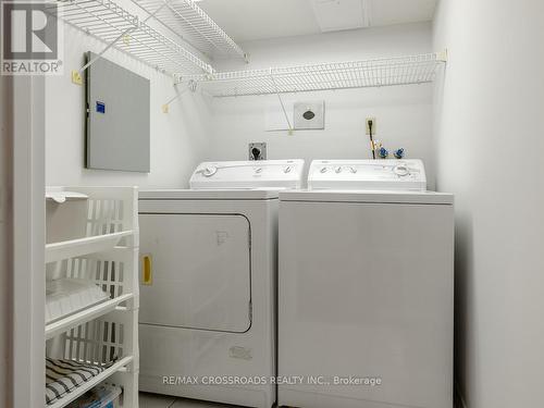 1203 - 10 Kenneth Avenue, Toronto, ON - Indoor Photo Showing Laundry Room