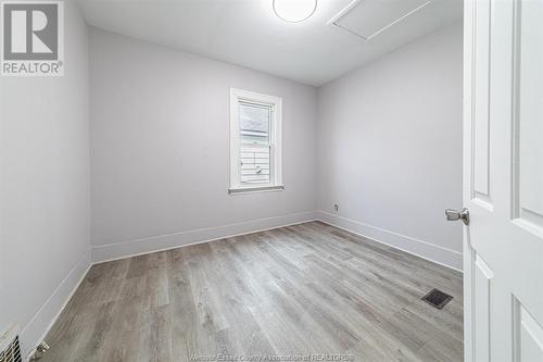 912 Mckay Avenue, Windsor, ON - Indoor Photo Showing Other Room