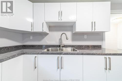 912 Mckay Avenue, Windsor, ON - Indoor Photo Showing Kitchen With Double Sink