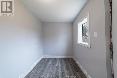 912 Mckay Avenue, Windsor, ON - Indoor Photo Showing Other Room