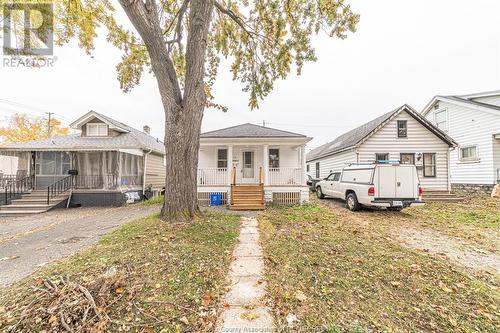 912 Mckay Avenue, Windsor, ON - Outdoor