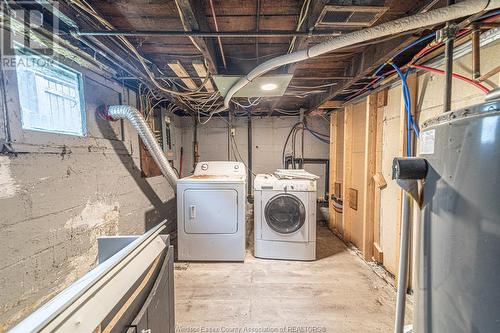 912 Mckay Avenue, Windsor, ON - Indoor Photo Showing Laundry Room