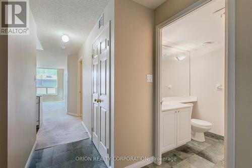 714 - 109 Front Street E, Toronto, ON - Indoor Photo Showing Bathroom