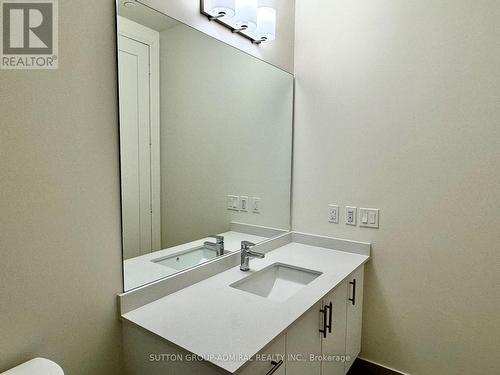 606 - 8960 Jane Street E, Vaughan, ON - Indoor Photo Showing Bathroom