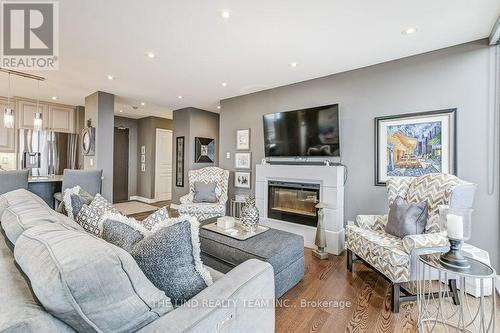 Ph 10 - 29 Northern Heights Drive, Richmond Hill, ON - Indoor Photo Showing Living Room With Fireplace