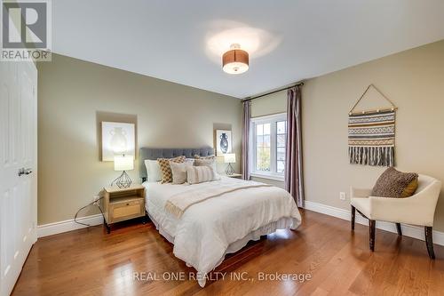 115 Martini Drive, Richmond Hill, ON - Indoor Photo Showing Bedroom