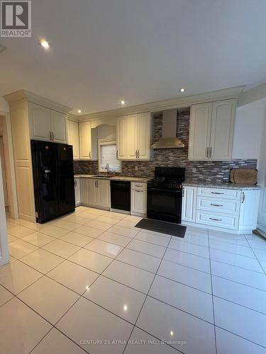 53 Avenida Street, Markham, ON - Indoor Photo Showing Kitchen