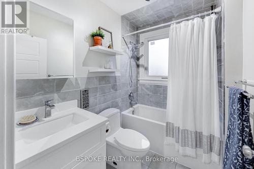 74 Ford Street, Toronto, ON - Indoor Photo Showing Bathroom