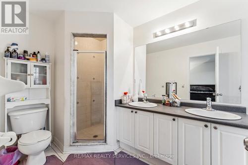 9716 Mclaughlin Road, Brampton, ON - Indoor Photo Showing Bathroom