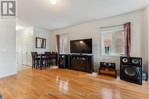 9716 Mclaughlin Road, Brampton, ON - Indoor