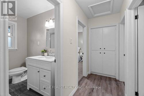 305 Panorama Crescent, London, ON - Indoor Photo Showing Bathroom