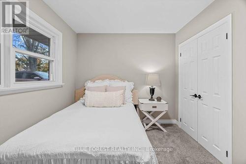 305 Panorama Crescent, London, ON - Indoor Photo Showing Bedroom