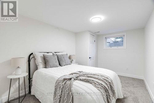 305 Panorama Crescent, London, ON - Indoor Photo Showing Bedroom