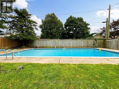 305 Panorama Crescent, London, ON - Outdoor With In Ground Pool With Backyard