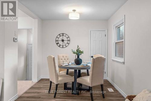 305 Panorama Crescent, London, ON - Indoor Photo Showing Dining Room