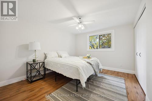 4049 Charlie Street, Petrolia, ON - Indoor Photo Showing Bedroom