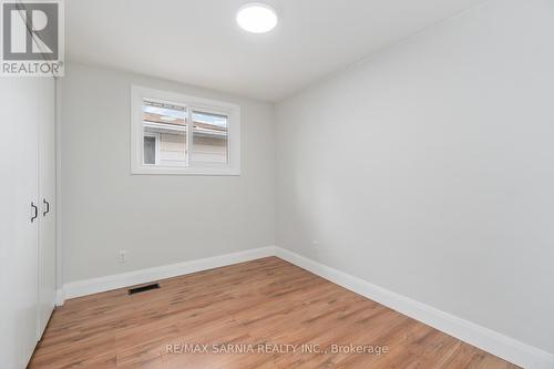 4049 Charlie Street, Petrolia, ON - Indoor Photo Showing Other Room