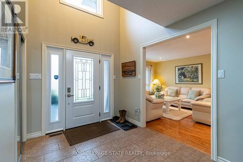 46 Hawkswood Trail, Hamilton, ON - Indoor Photo Showing Other Room