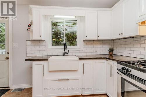 541 David Street, Gravenhurst, ON - Indoor Photo Showing Kitchen